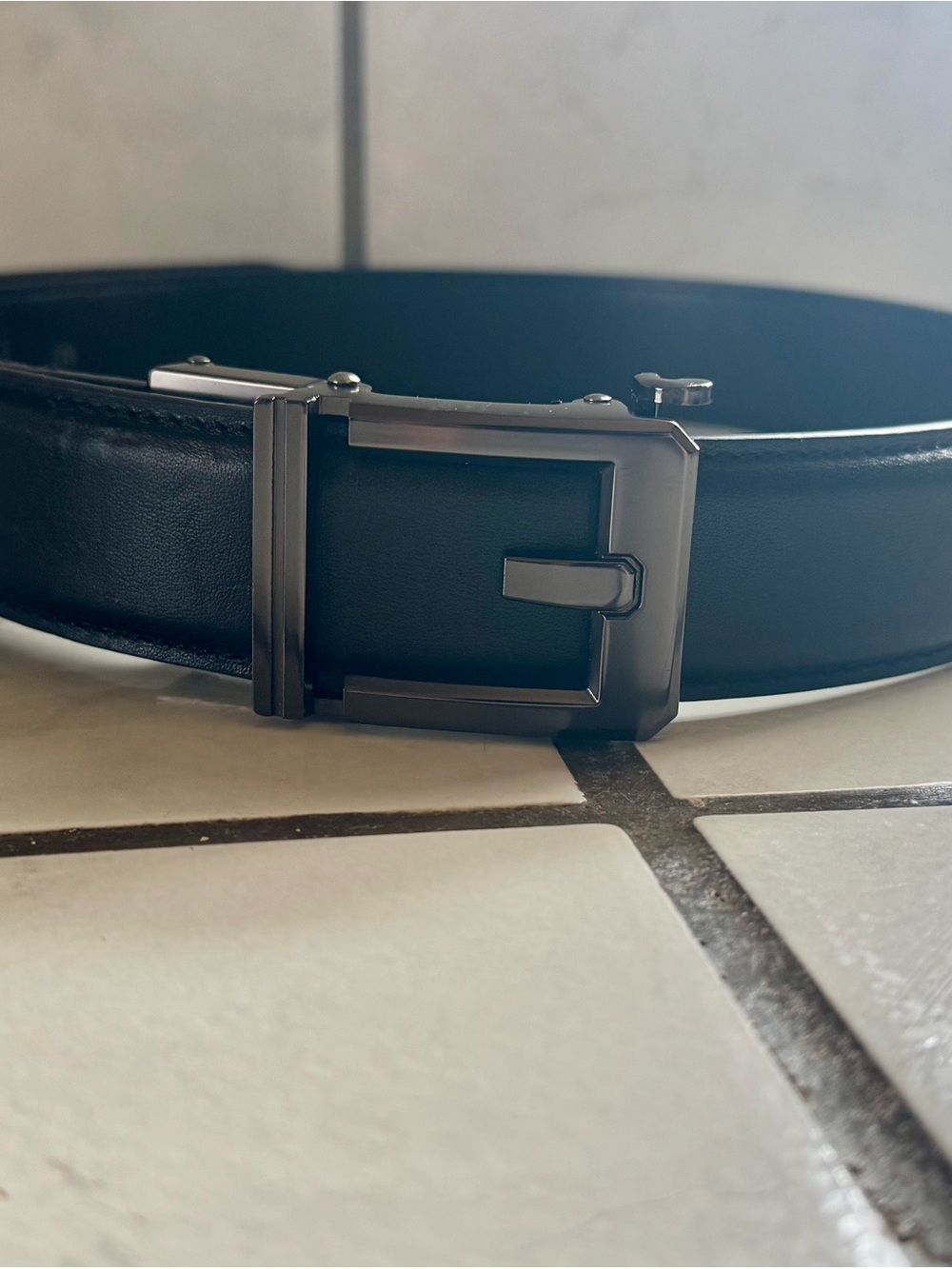 Kore Essentials Black Leather Ratchet EDC Belt